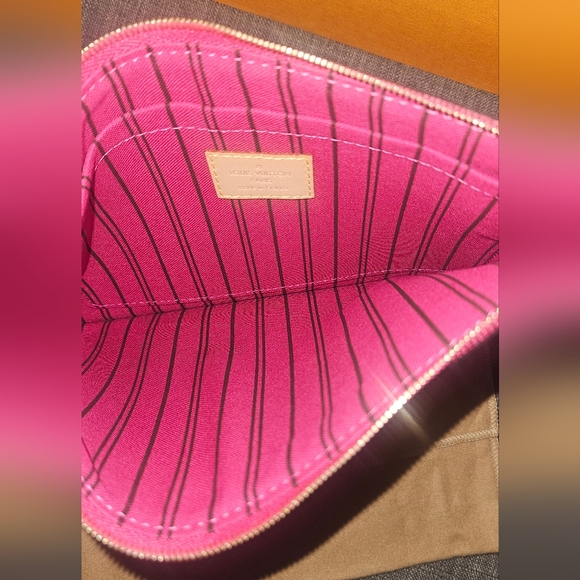 Louis Vuitton LV Accessory pouch Neverful Pouch Brown Monogram W/ COA - Picture 3 of 5